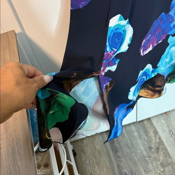 Aritzia Babaton | Multicolor Floral Long Sleeve Maxi Dress -button up back - 0 - Picture 4 of 8